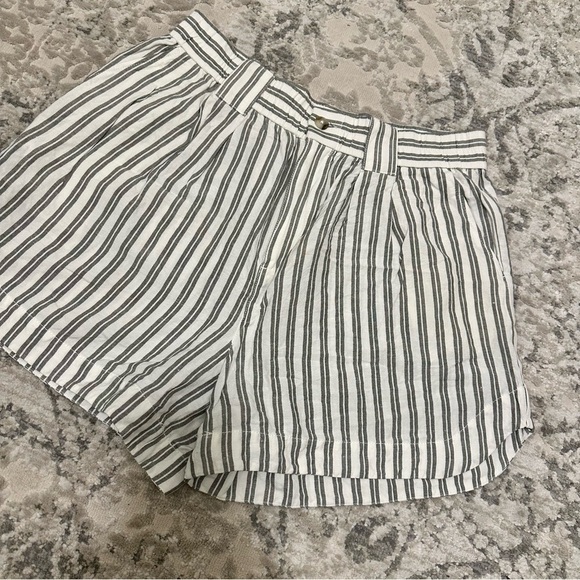 Madewell Linen Blend Curved Hem Shorts Striped Size Large Women’s White Gray - Picture 4 of 7